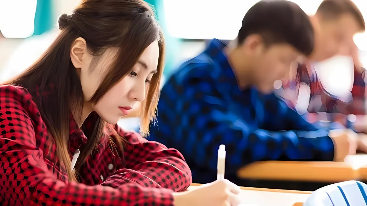 Tính điểm tốt nghiệp đơn giản.