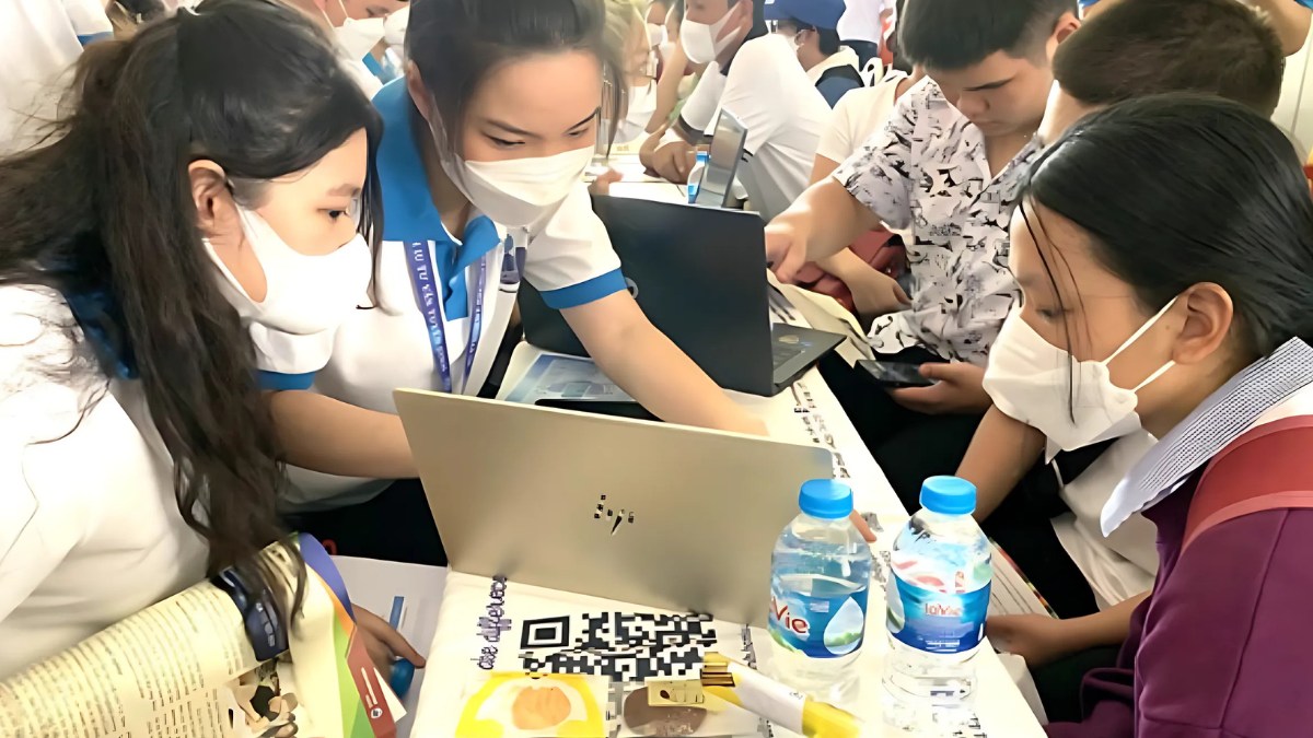 Có thể nhờ người khác thanh toán nguyện vọng hộ không?
