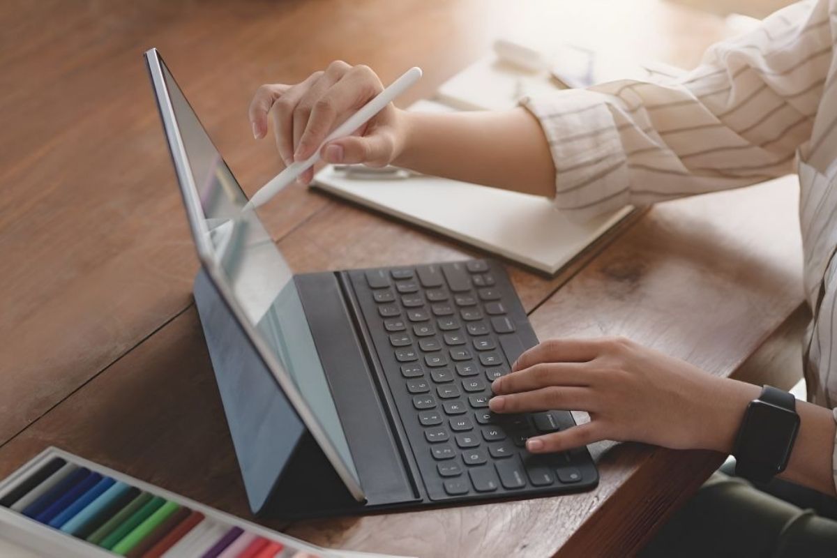 laptop 2 in 1 là gì 18